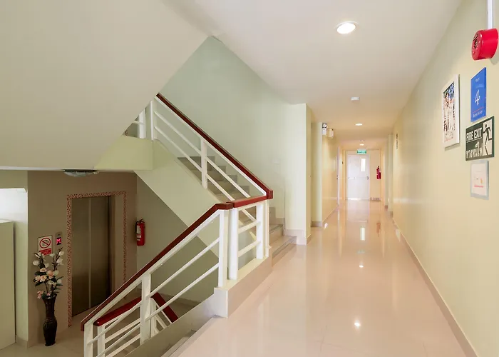 Salin Ramkhamhaeng Hotel